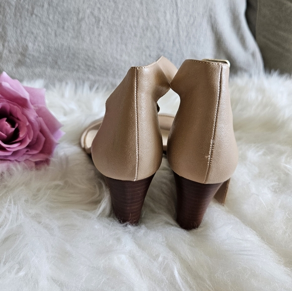 Women beige nine west wedge heel SZ 9.5 - Picture 8 of 9